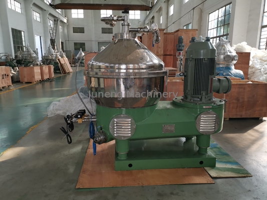 comprar Máquina de baixo nível de ruído do separador de óleo/separador de aço inoxidável da pilha de disco online manufacture